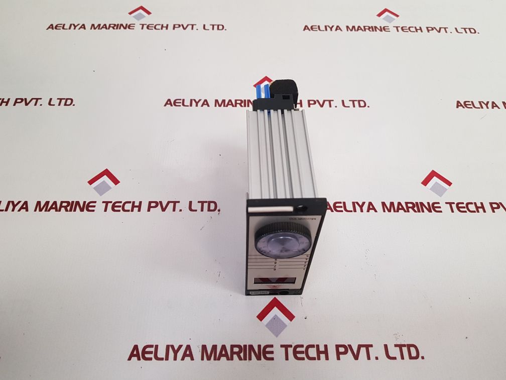 Honeywell S7004K1003-r Digital Temperature Indicator Micronik 100
