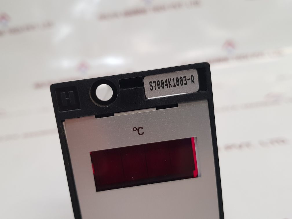 Honeywell S7004K1003-r Digital Temperature Indicator Micronik 100
