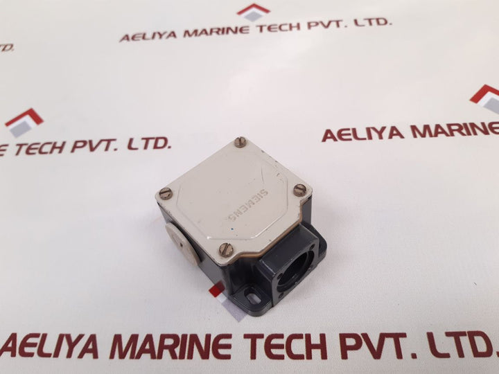 Siemens 3Se3 100-0E Limit Switch
