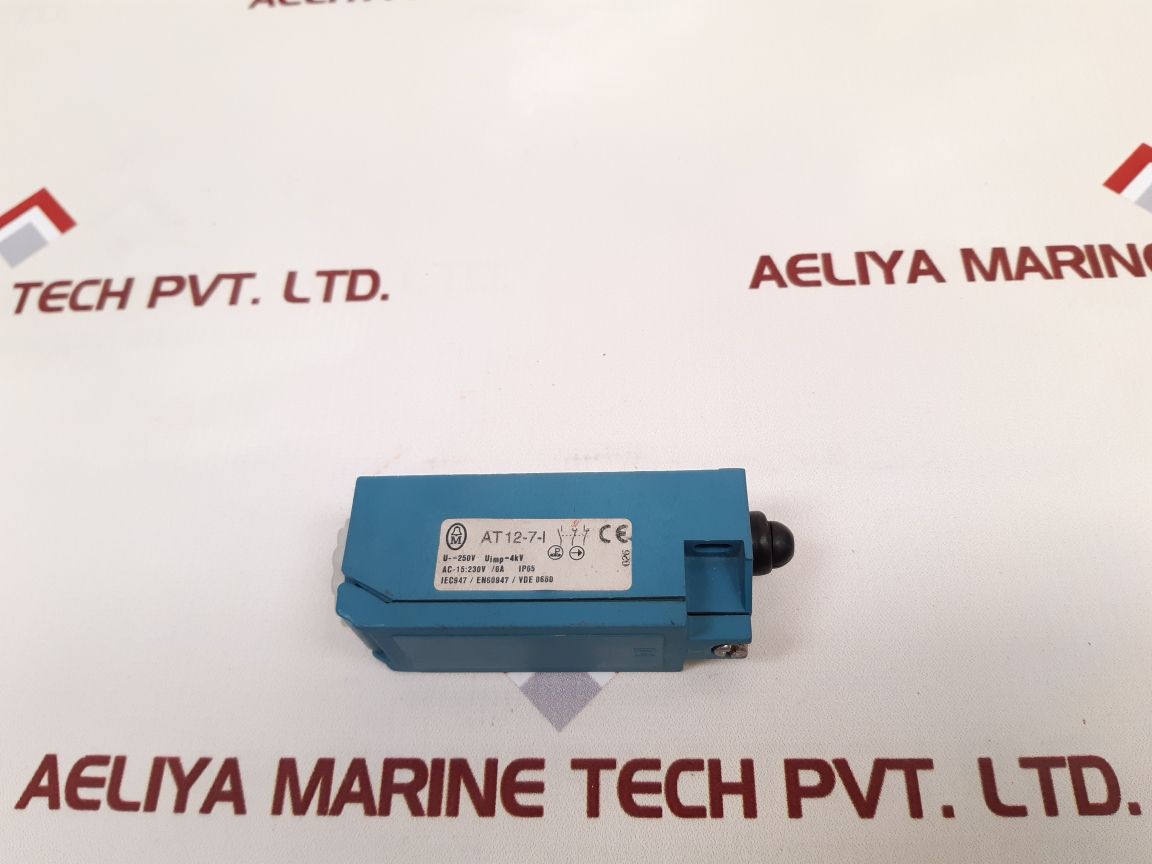 Klockner-moeller At 12-7-i Limit Switch
