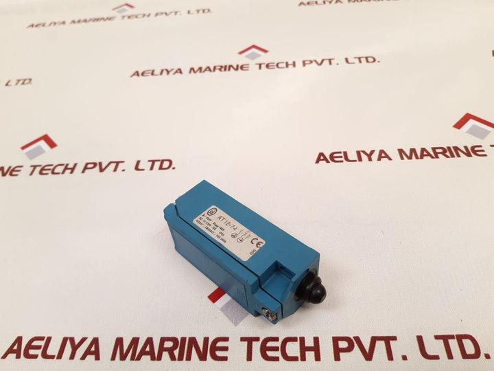 Klockner-moeller At 12-7-i Limit Switch
