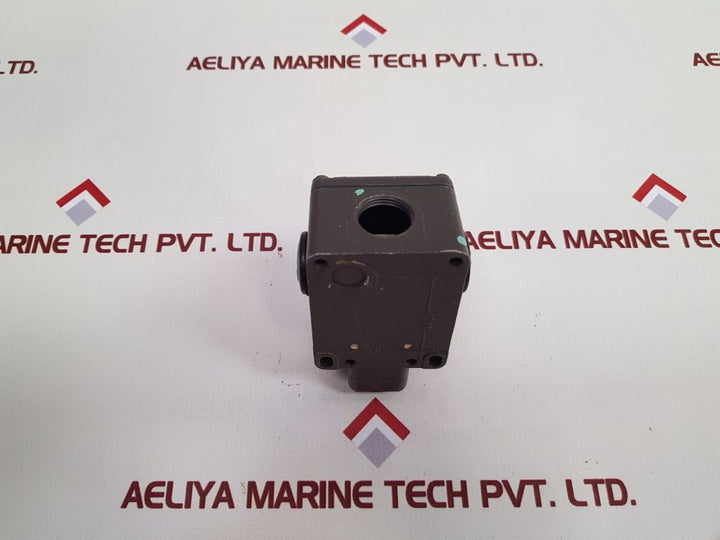 Schmersal Tvh 015-11Y-1 Limit Switch
