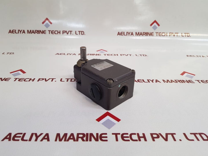 Schmersal Tvh 015-11Y-1 Limit Switch
