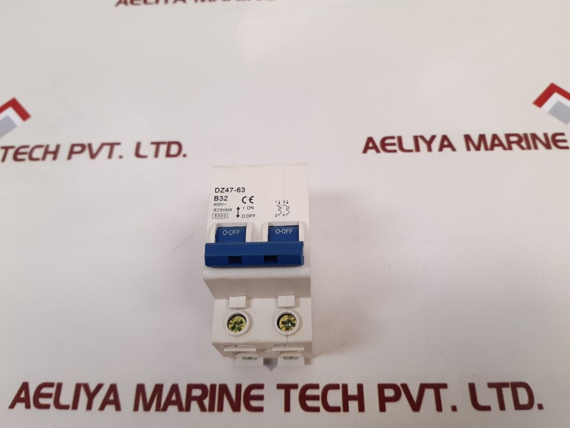 Dz47-63 B32 Circuit Breaker 400V~
