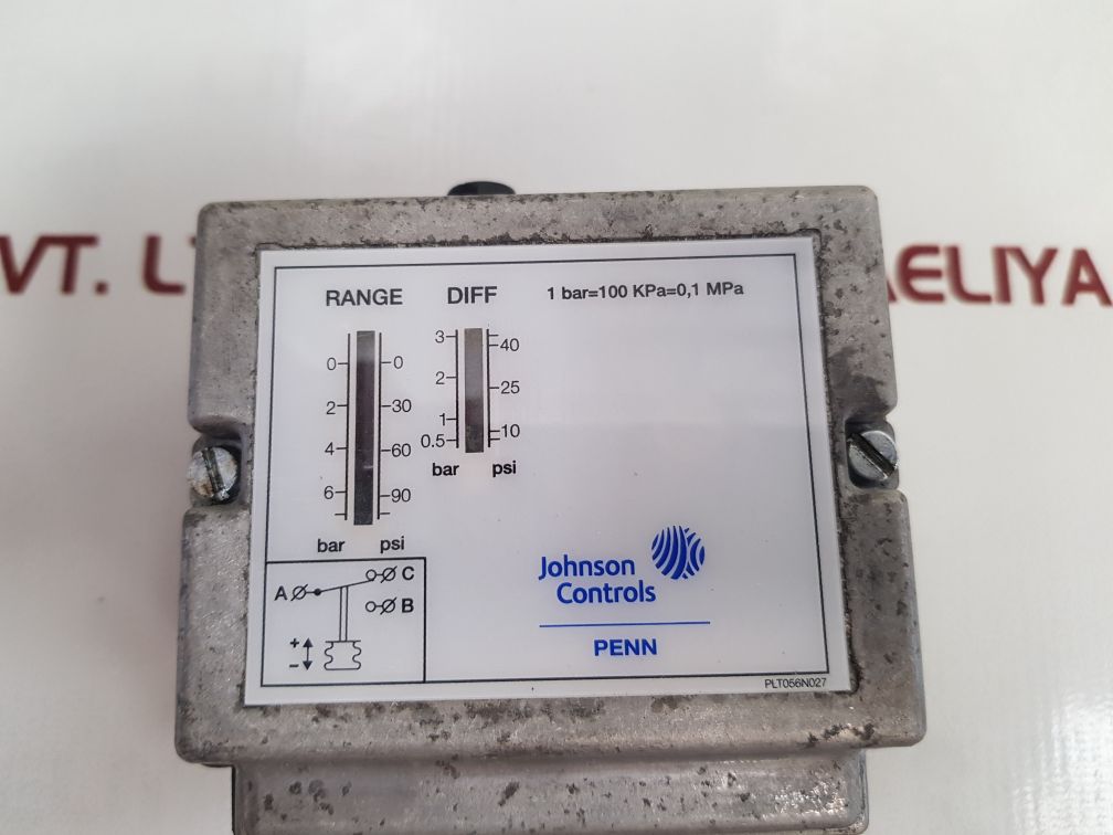 Johnson Controls Penn P77Aaa-9300 Pressure Control Switch
