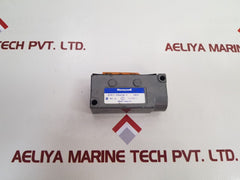 Honeywell Dte7-2Rqn8-c Limit Switch With Roller Plunger
