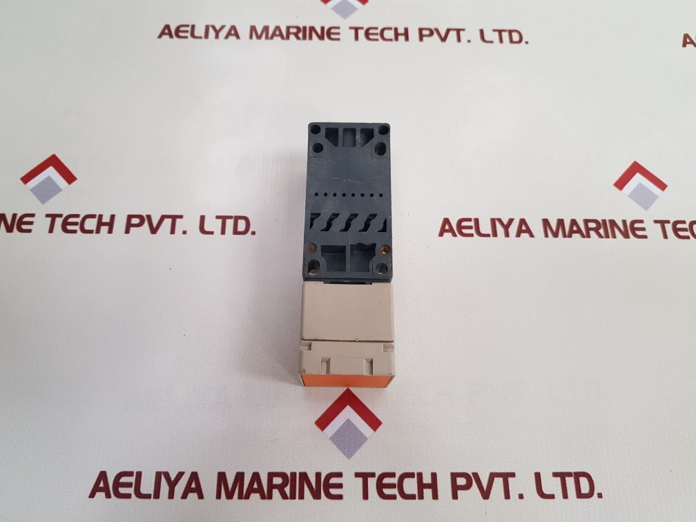 Siemens 3Rg40 31-6Kd00 Inductive Sensor
