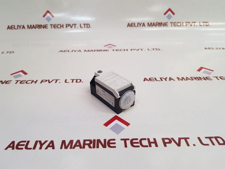 Klockner Moeller At11-1-i Limit Switch
