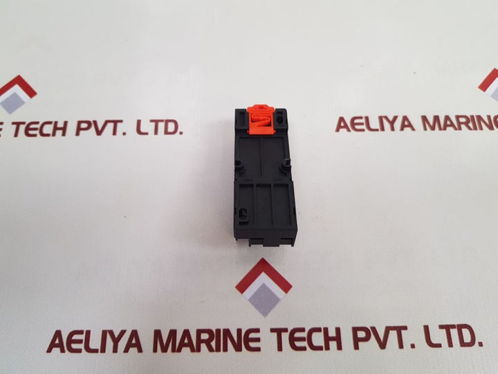 Telemecanique / Schneider Electric Rxze2M114 Relay Socket
