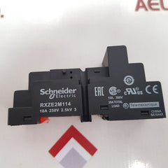 Telemecanique / Schneider Electric Rxze2M114 Relay Socket
