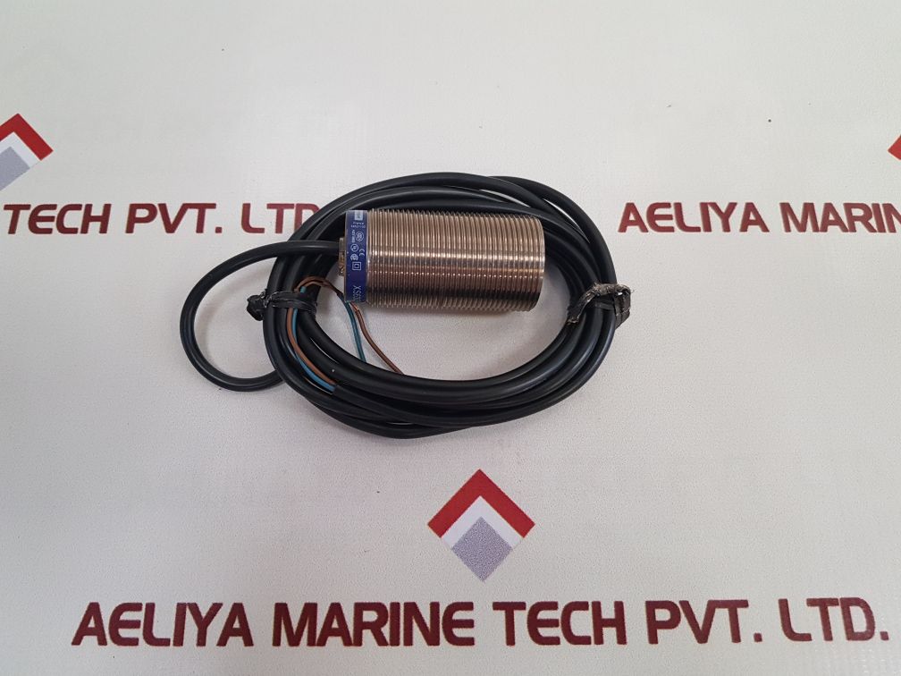 Telemecanique Xs630B1Mal2 Inductive Proximity Sensor
