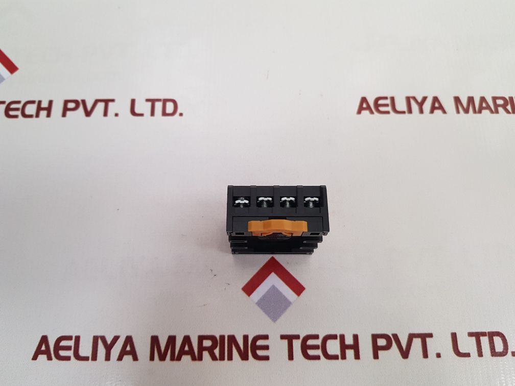 Omron Pf083A-e Relay Socket
