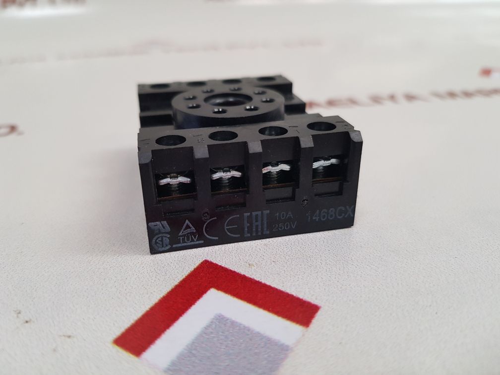 Omron Pf083A-e Relay Socket
