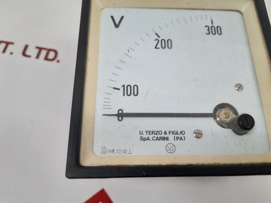 U.Terzo & Figlio 0-300V Meter

