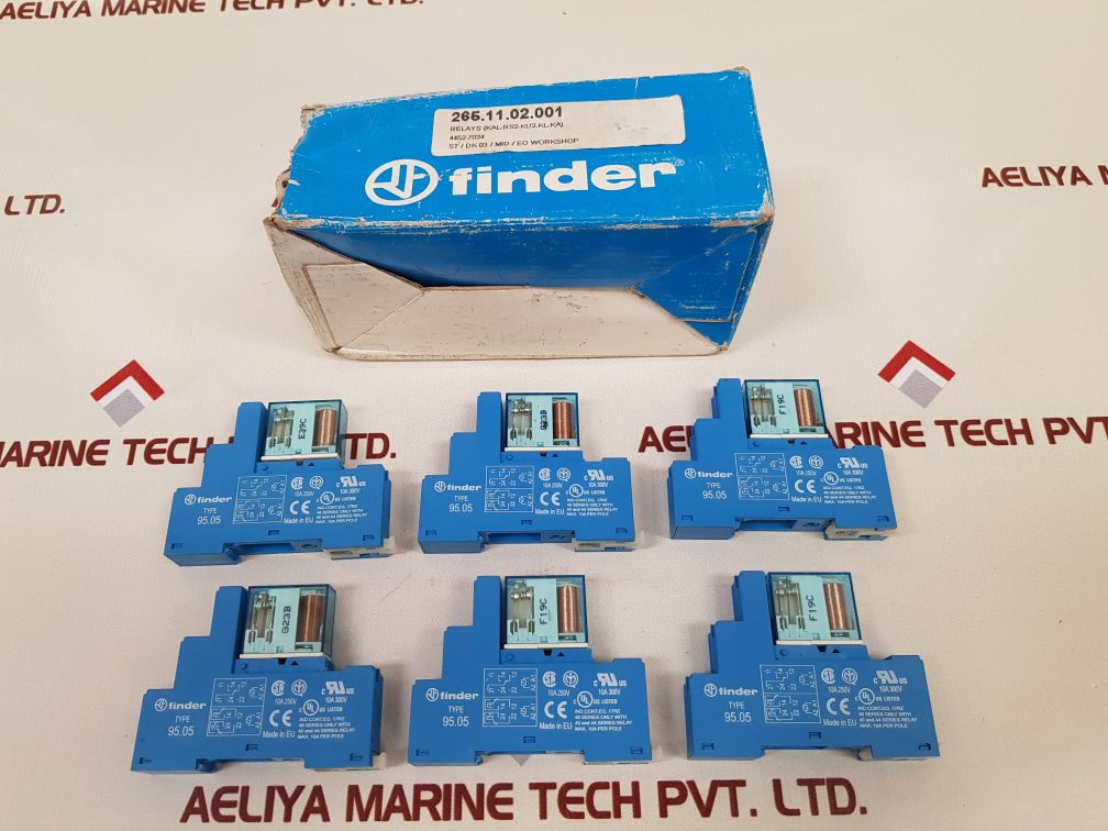 Finder 95.05 Socket Relay 10A 250V/300V
