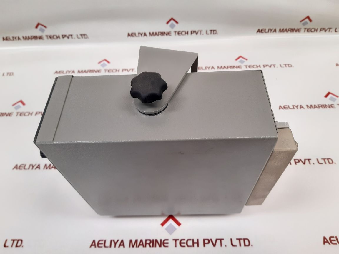 Furuno Ad-100 Ad Converter
