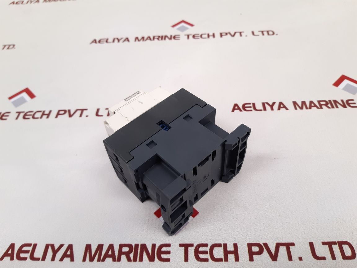 Telemecanique/Schneider Lc1D09R7 Contactor New One
