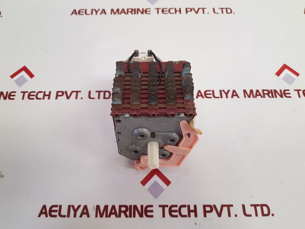 Indesit 568.03.07.007 Timer 065975 Type A
