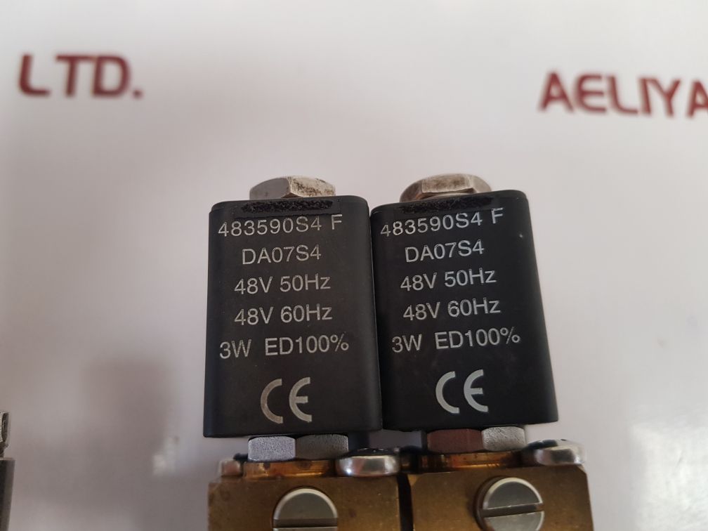 Parker 483590S4 F Solenoid Valve 131M7550
