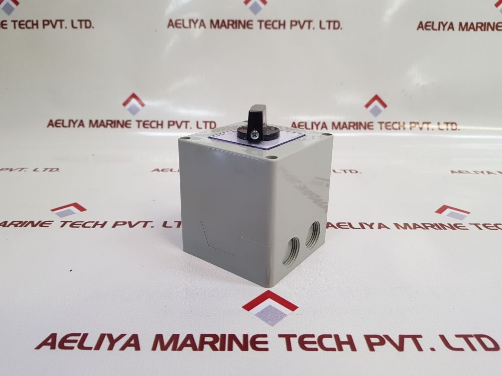 Lovato 7Gn20100P Ip65 Rotary Cam Switch
