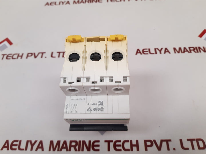 Schneider Electric Ic60N C 32A Circuit Breaker