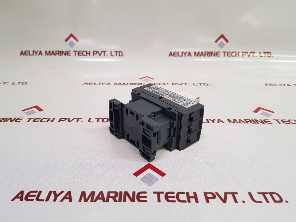 Telemecanique/Schneider Electric Lc1D32 Contactor Used
