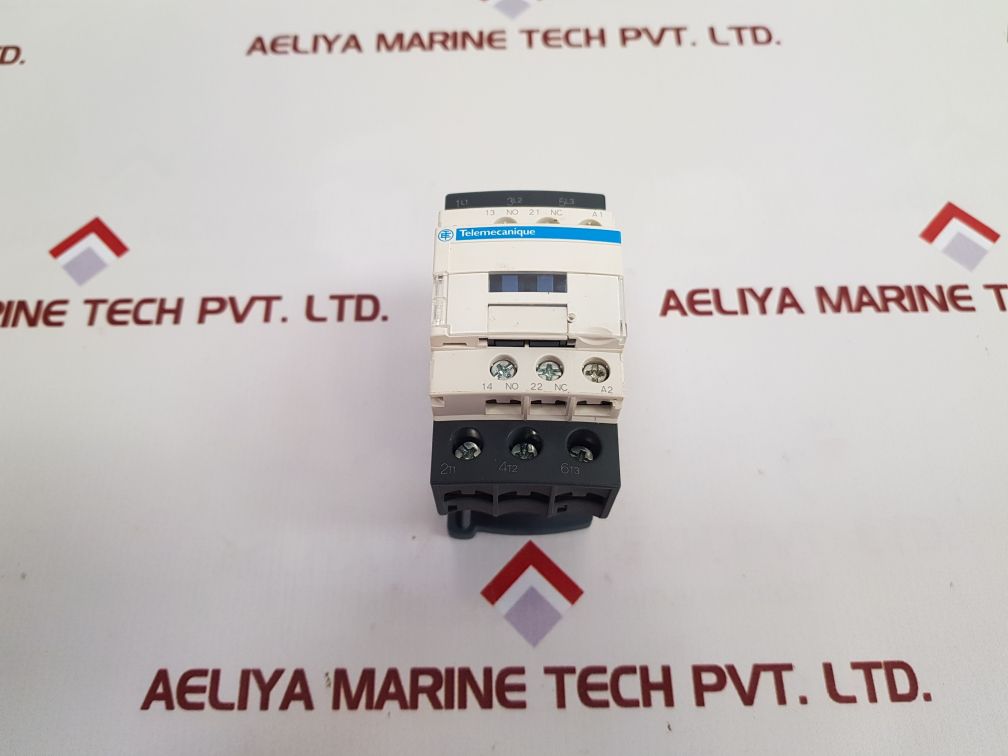 Telemecanique/Schneider Electric Lc1D32P7 Contactor
