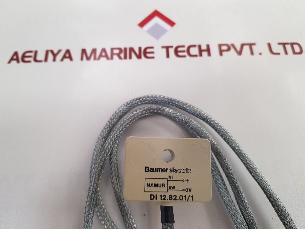 Baumer Di 12.82.01/1 Inductive Proximity Sensor New
