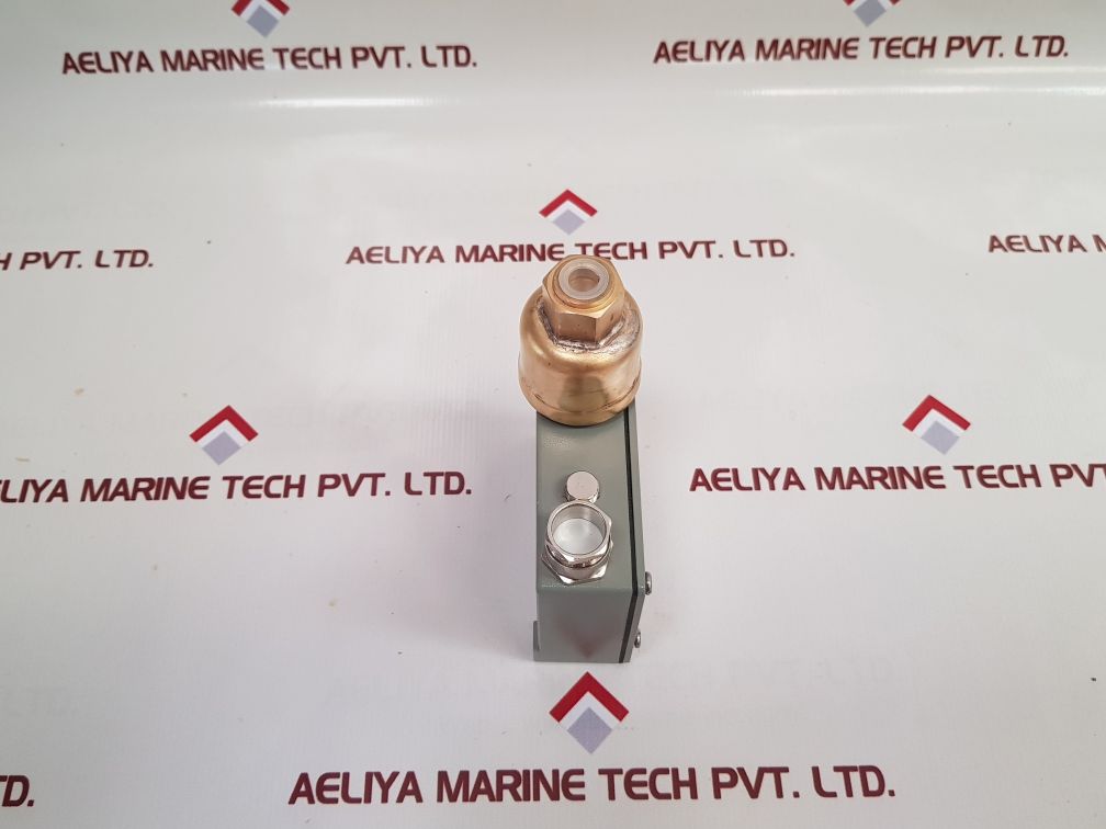 Trafag 941.2373.901 Pressure Transmitter
