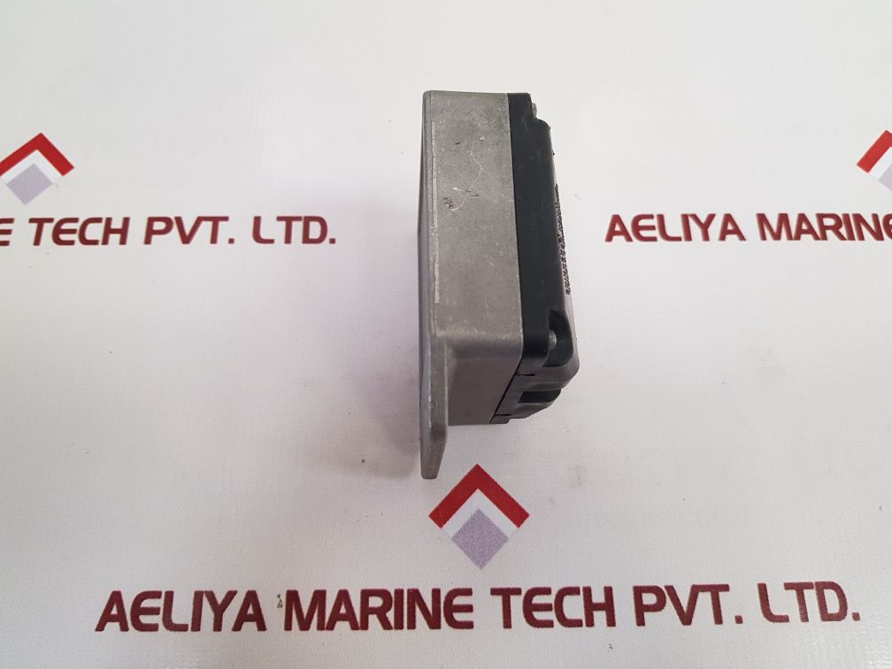 Bosch 0 192 033 004 regulator new