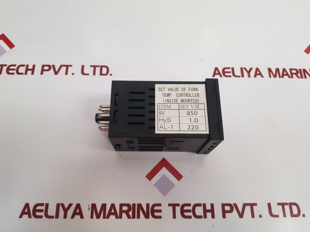 Omron e5cn-r1tcu temperature controller