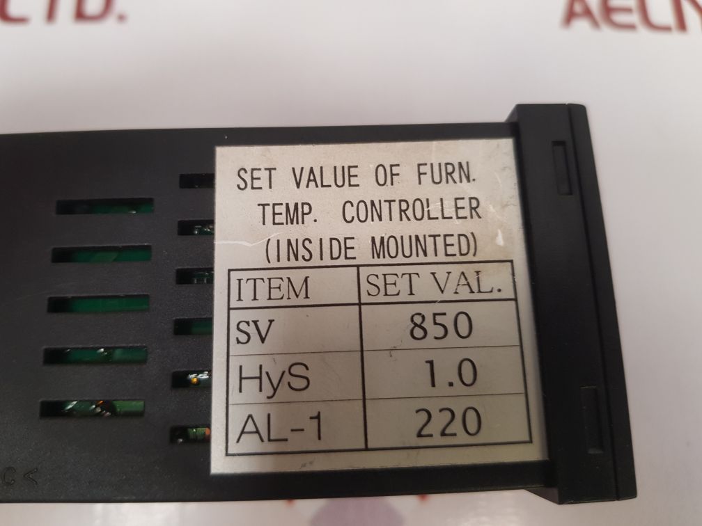Omron e5cn-r1tcu temperature controller