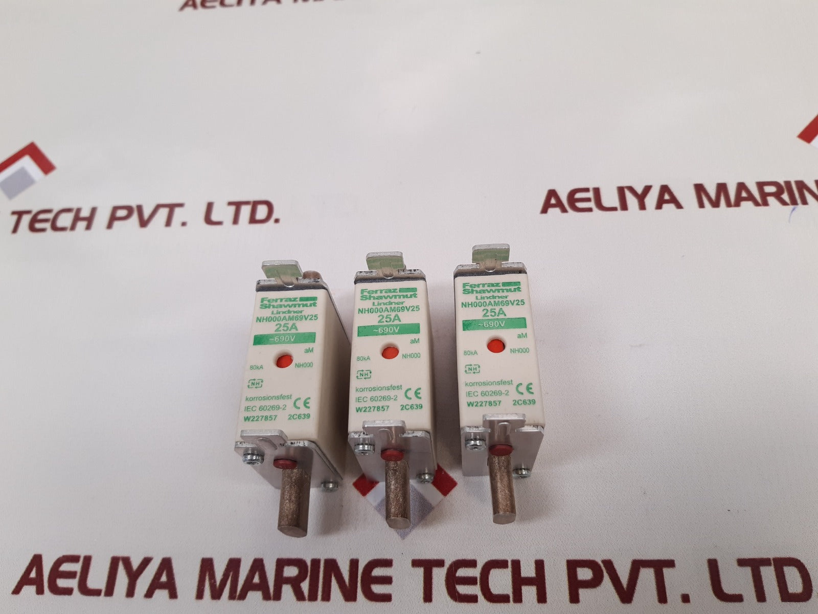 Ferraz Shawmut Nh000Am69V25 Fuse