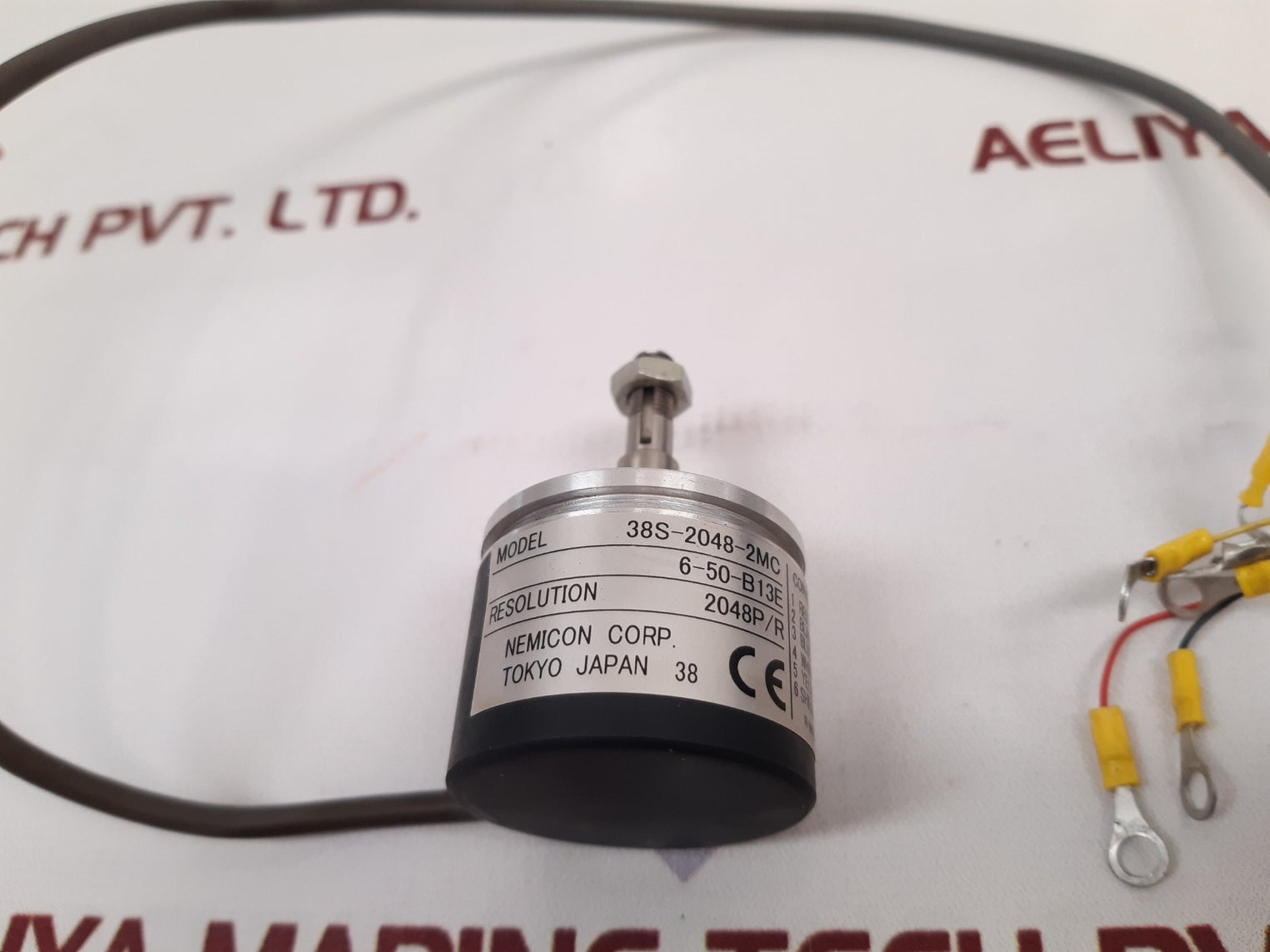 Nemicon 38S-2048-2Mc 6-50-b13E Rotary Encoder