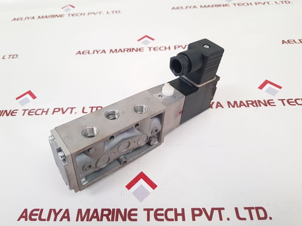 Ckd 4f310 pneumatic directional valve 