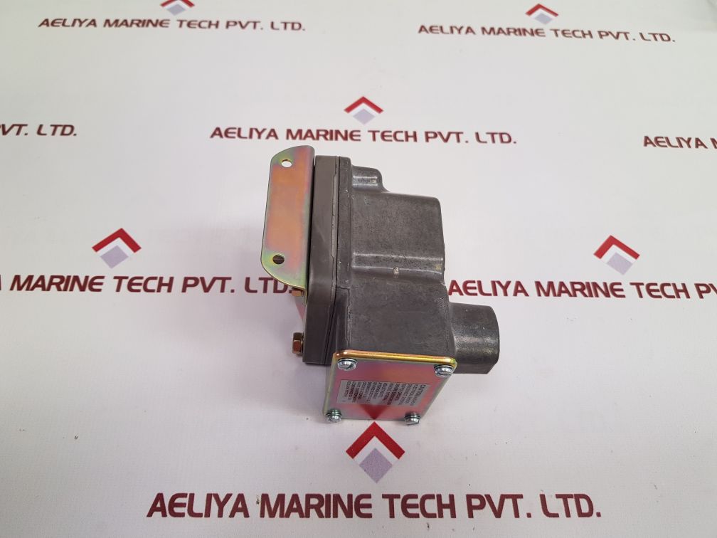 Barksdale D1T-a150Ss Actuated Switch