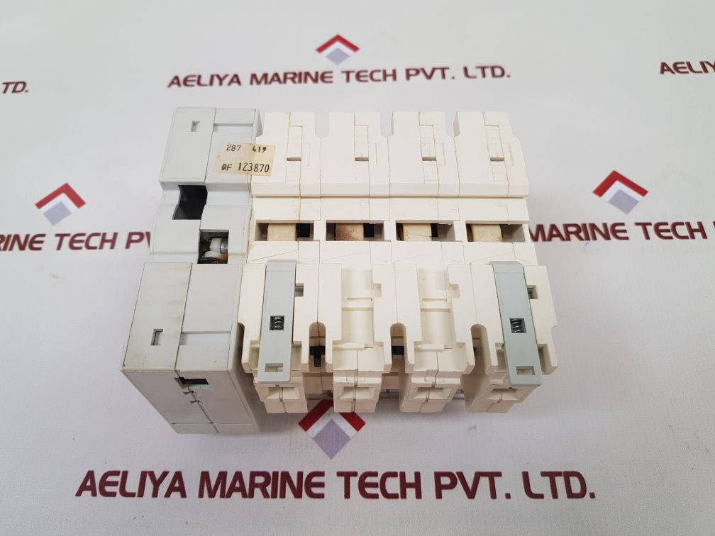 Schneider Electric Gs2F4 Switch Disconnector Fuse