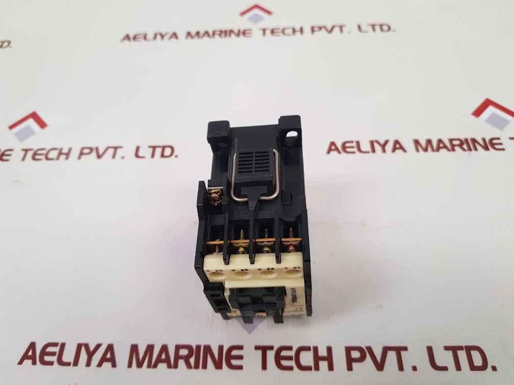 Hyundai Hmx 31 Control Relay Used