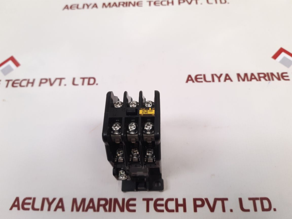Fuji electric src50-2f/x (3a3b) auxiliary relay Used 