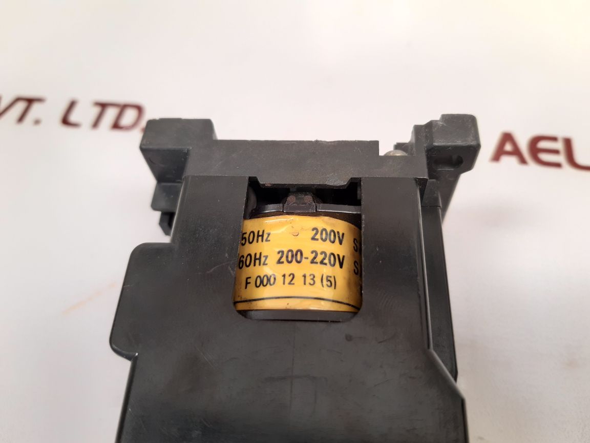 Fuji electric src50-2f/x (3a3b) auxiliary relay Used 