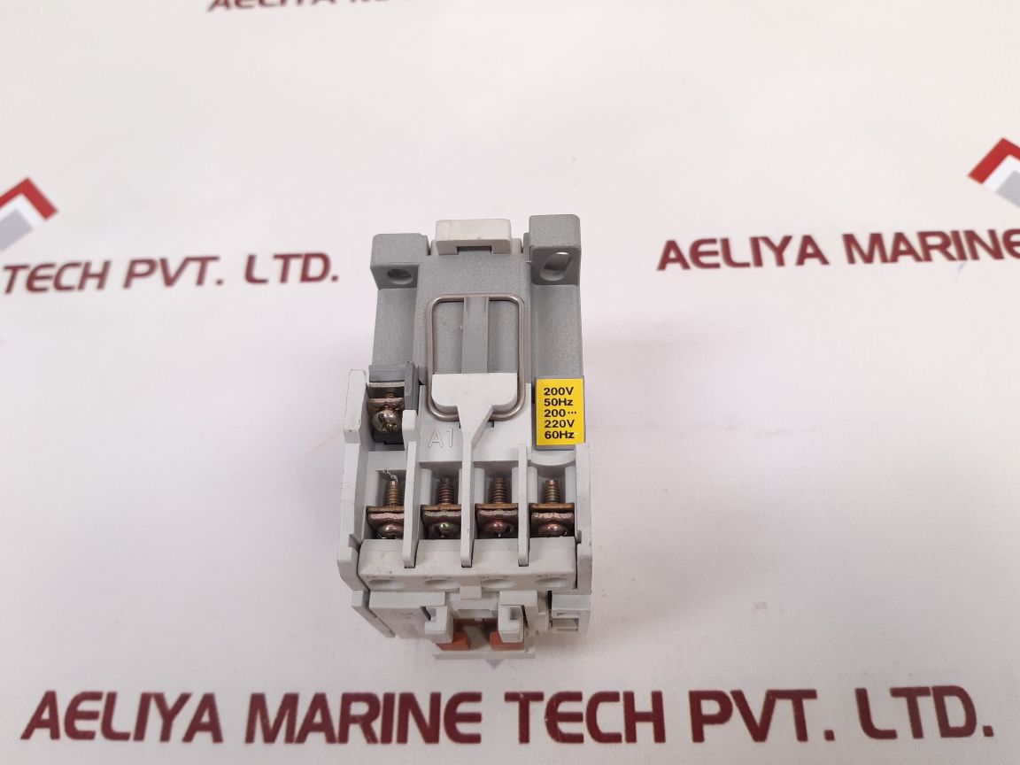 Hyundai Hmx 22 Control Relay