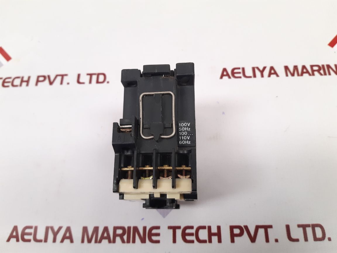 Hyundai Hmx 31 Control Relay