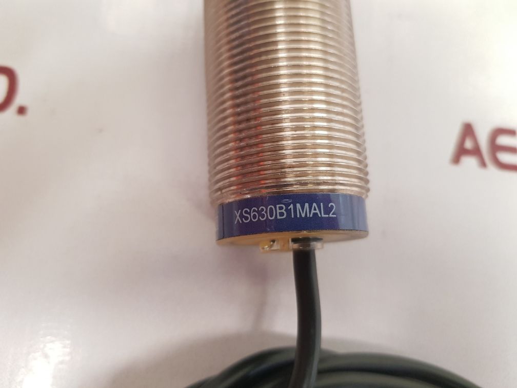 Telemecanique Square D Xs630B1Mal2 Inductive Proximity Sensor