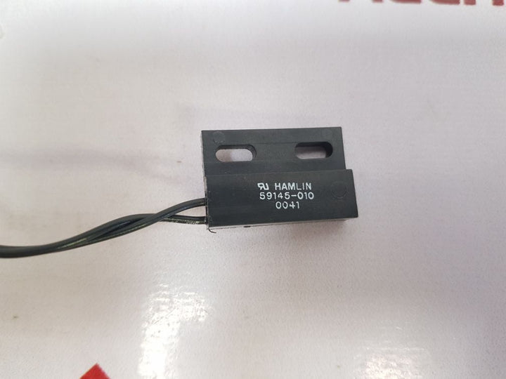 Hamlin 59145-010 Reed Switch