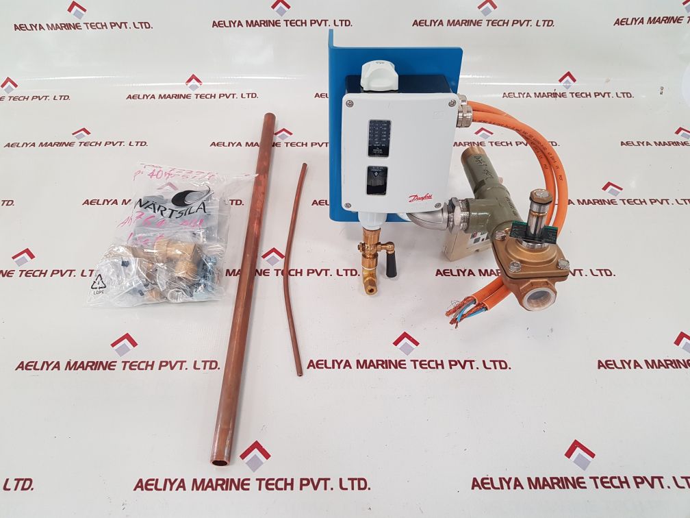 Danfoss rt200 pressure switch with a3281-003 and ckd adk11-20a valve with box 