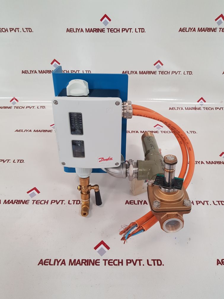 Danfoss rt200 pressure switch with a3281-003 and ckd adk11-20a valve ...