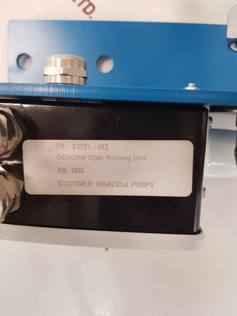 Danfoss rt200 pressure switch with a3281-003 and ckd adk11-20a valve with box 