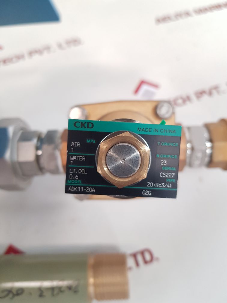 Danfoss rt200 pressure switch with a3281-003 and ckd adk11-20a valve with box 