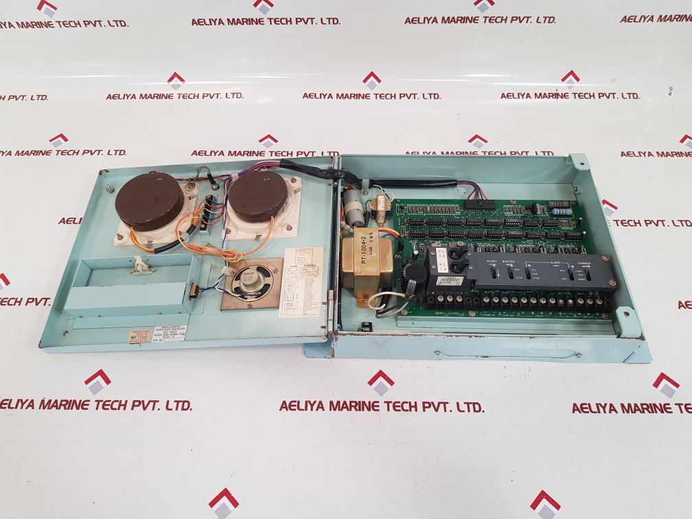 Seiko qc-6m3 vintage quartz crystal master clock