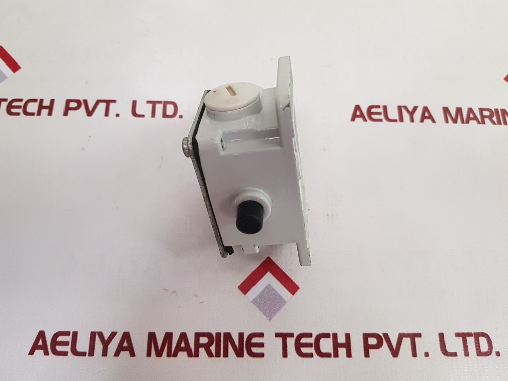 Lovato Plnu1-rw Za Limit Switch Ip65 Roller Push Plunger, Contacts